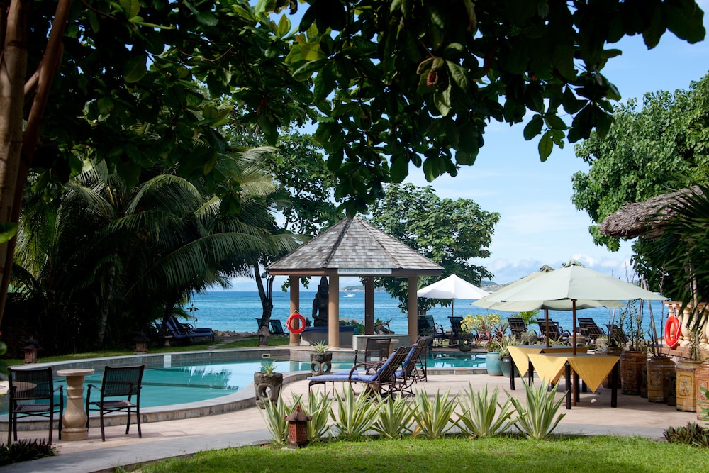 castello beach hotel