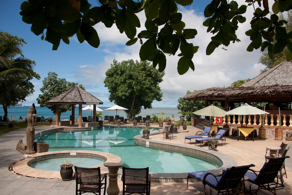 castello beach hotel