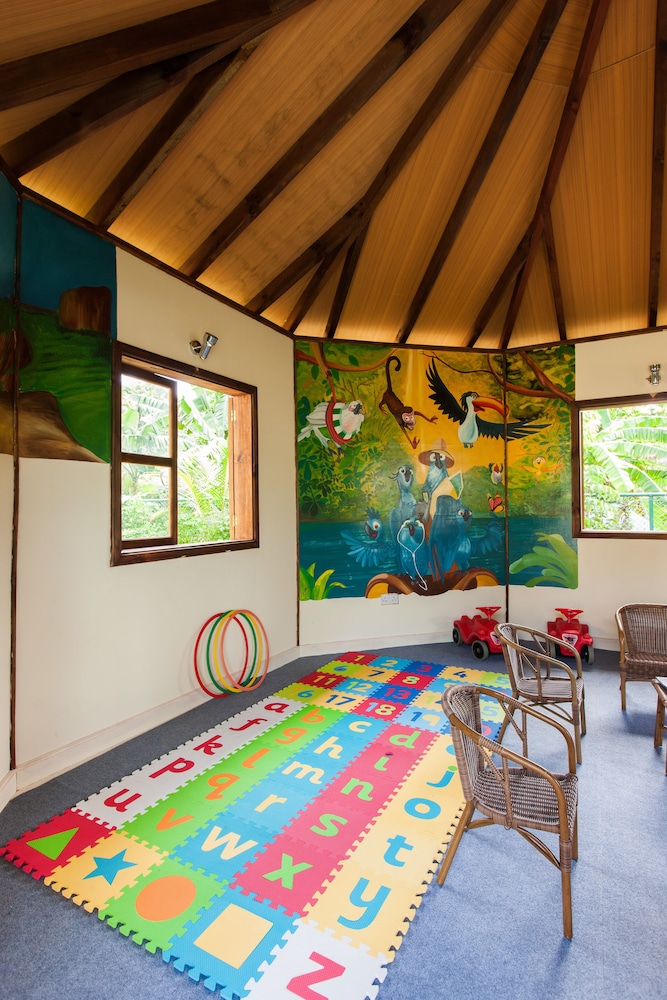 castello beach hotel