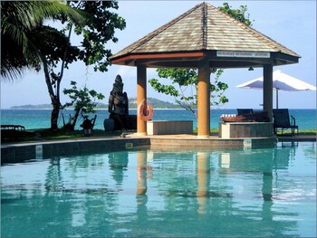 castello beach hotel