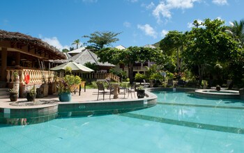 castello beach hotel