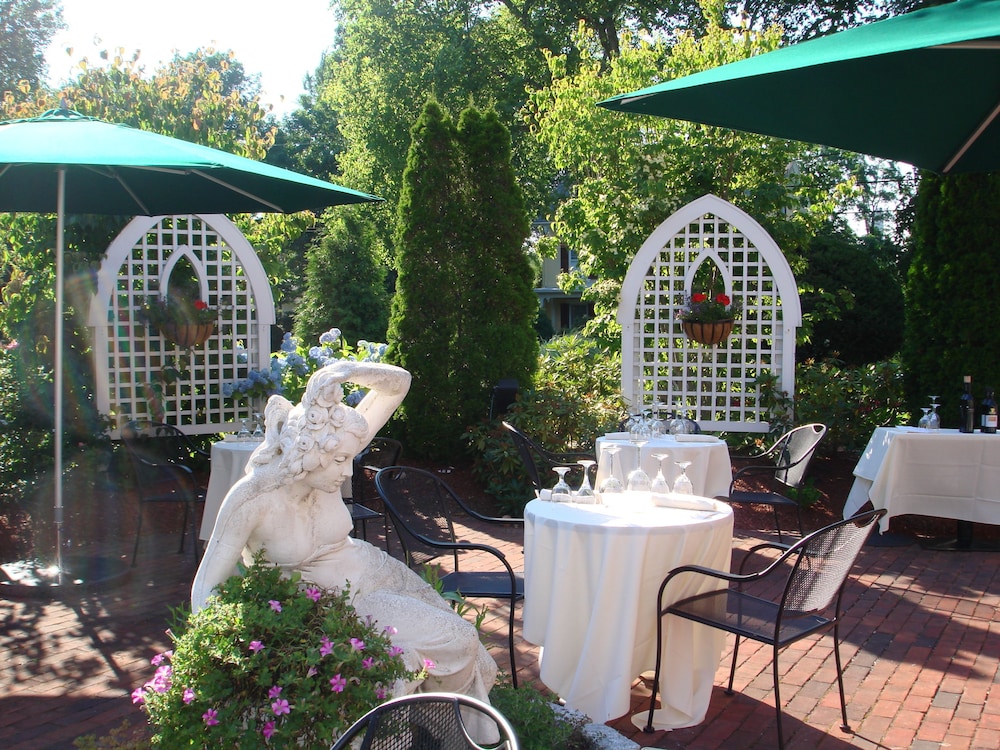 belfry inn and bistro