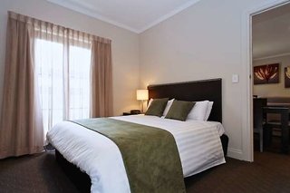 Frome Apartments,Near University Of Adelaide,4 star
