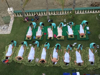 badladz beach and dive resort