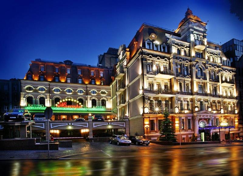 opera hotel
