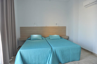 fedrania gardens hotel