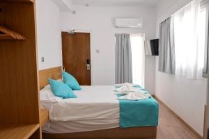 pyramos hotel