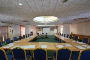 Kissos Hotel,Tombs Of The Kings>>Paphos,3 star