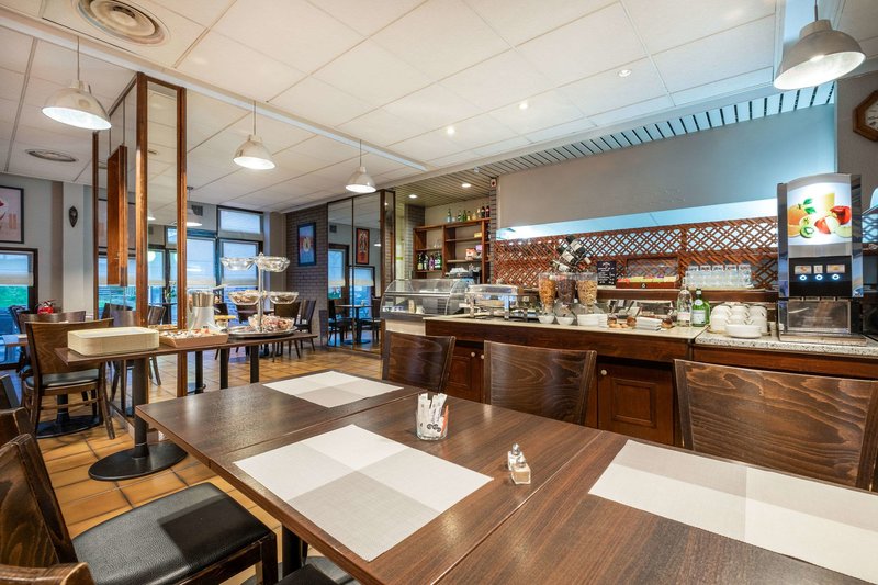 hotel des arcades de cachan grand paris sud