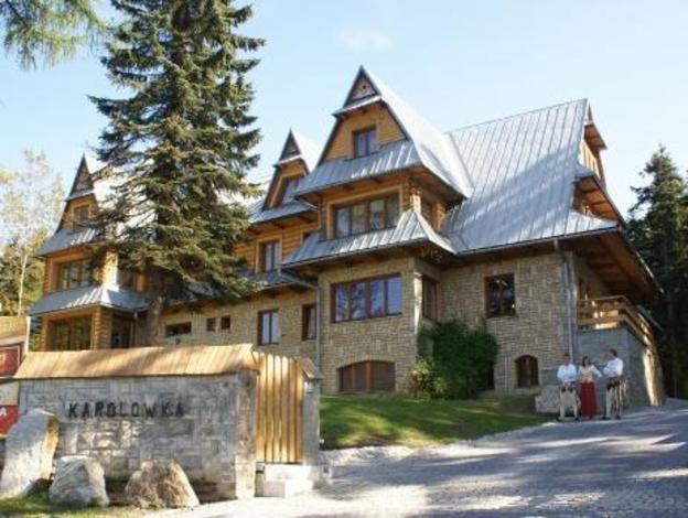 dwor karolowka