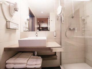 Q Hotel Plus Wroclaw,Krzyki>>Bielany Wroclawskie,4 star