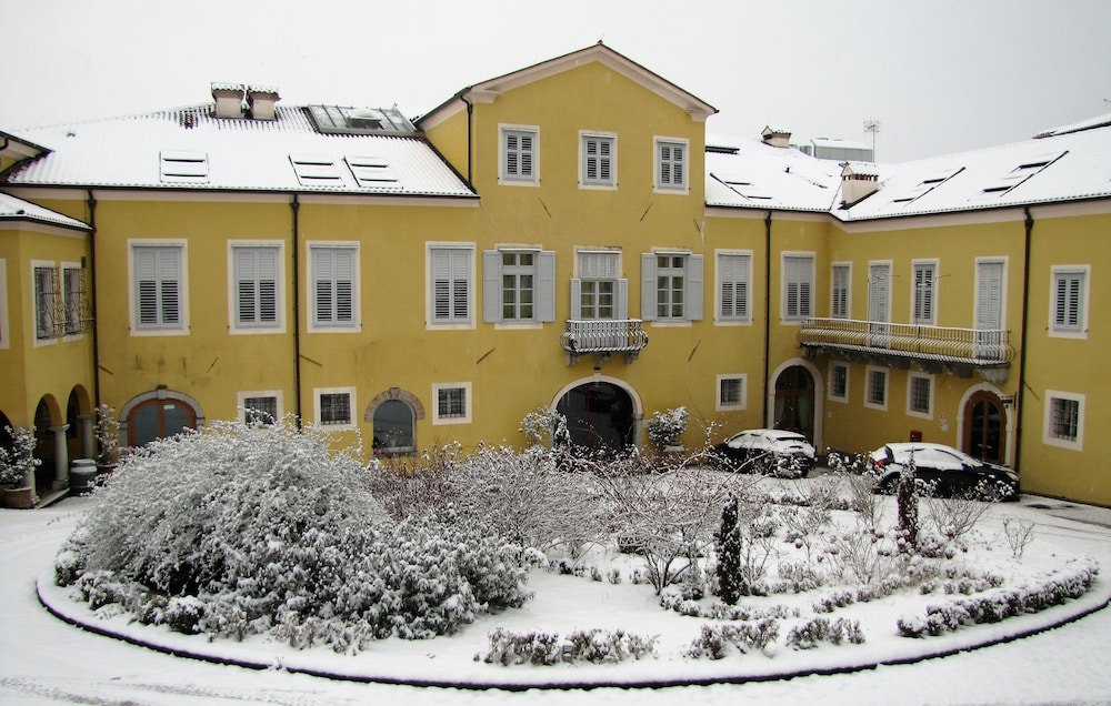 grand hotel entourage palazzo strassoldo