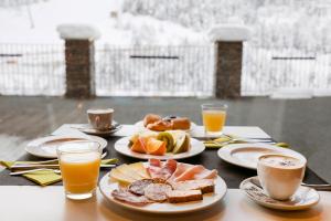 hotel piolets soldeu centre