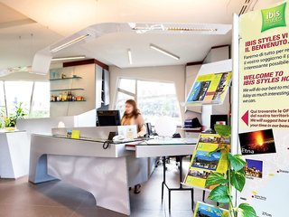 ibis styles catania acireale