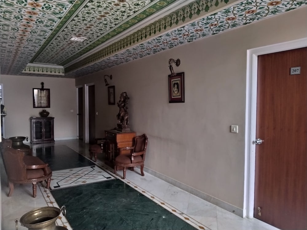 anuraag villa