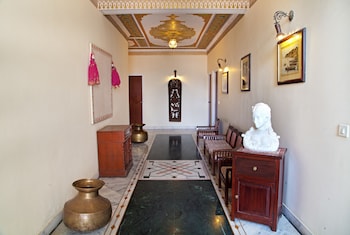 anuraag villa
