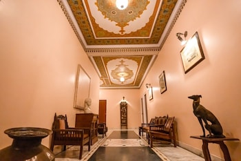 anuraag villa