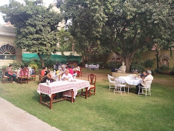 anuraag villa