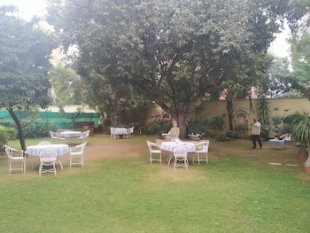 anuraag villa