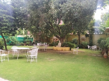 anuraag villa