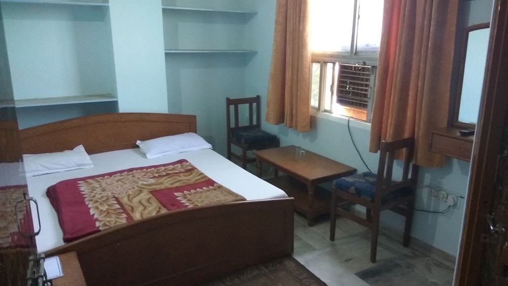 hotel ganga kripa