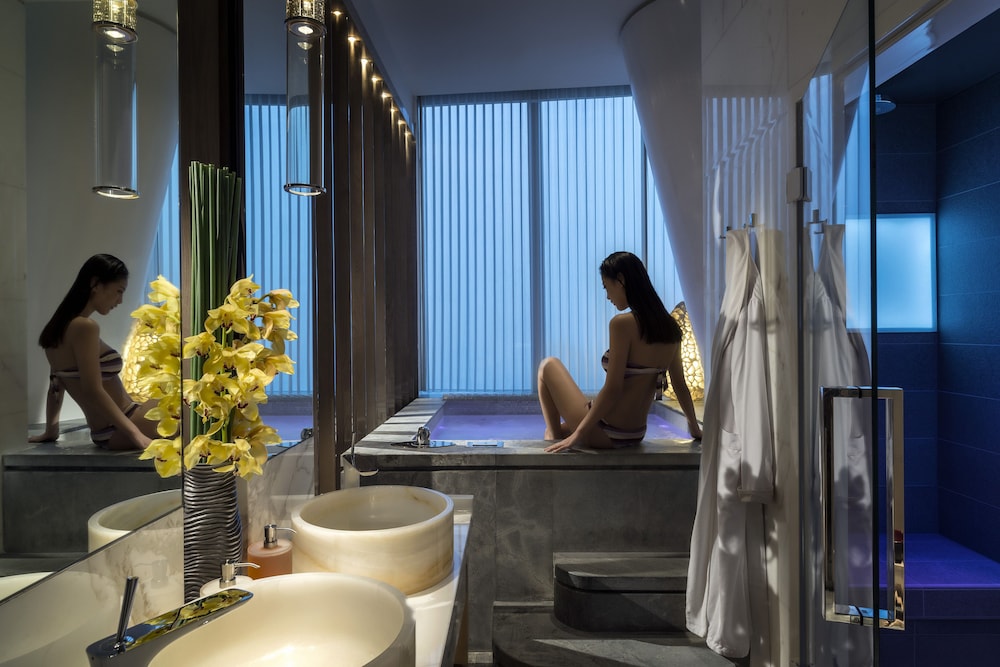 four seasons guangzhou