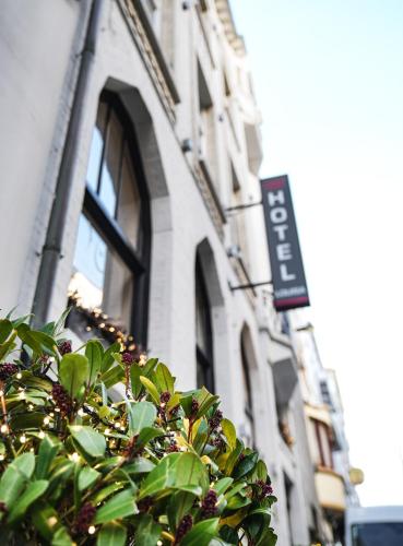 hotel louisa