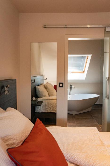 abalona hotel and apartments