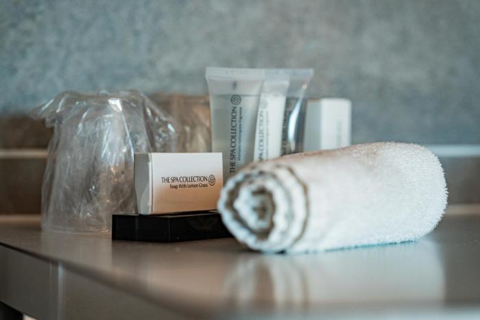 abalona hotel and apartments