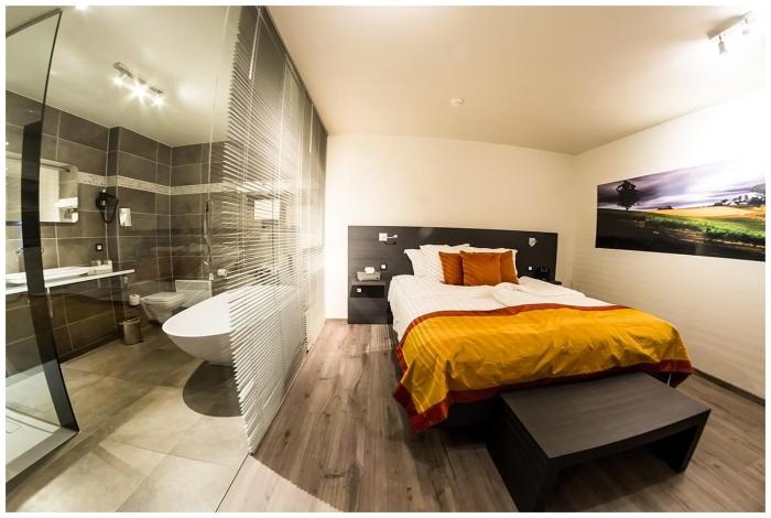 abalona hotel and apartments