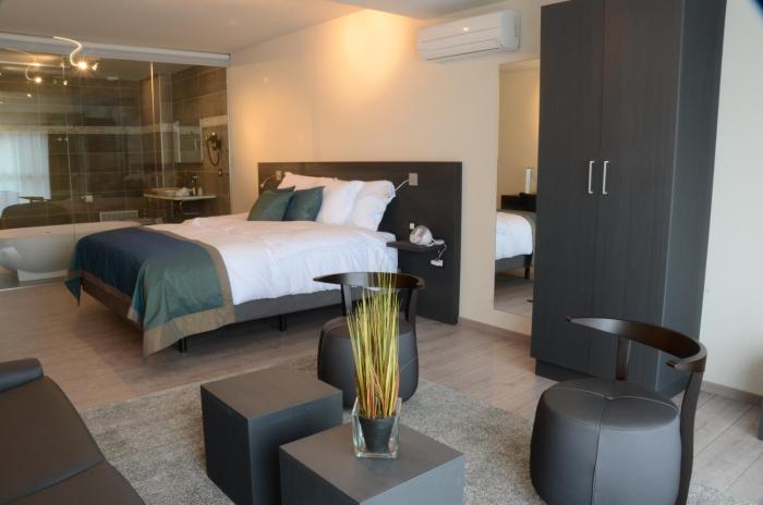 abalona hotel and apartments