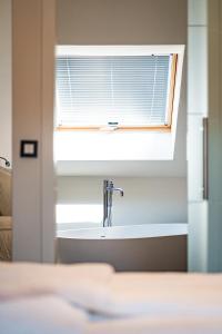 abalona hotel and apartments