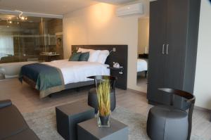 abalona hotel and apartments