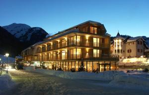 Skihotel Galzig,Lechtal Alps>>Landeck,4 star
