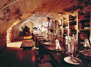 The Old Ship Hotel,Near Brighton Beach,4 star