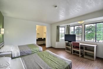 residence inn by marriott milwaukee brookfield at poplar creek