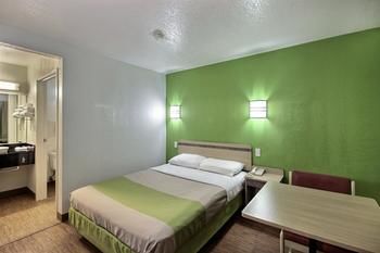 residence inn by marriott milwaukee brookfield at poplar creek