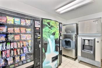 residence inn by marriott milwaukee brookfield at poplar creek