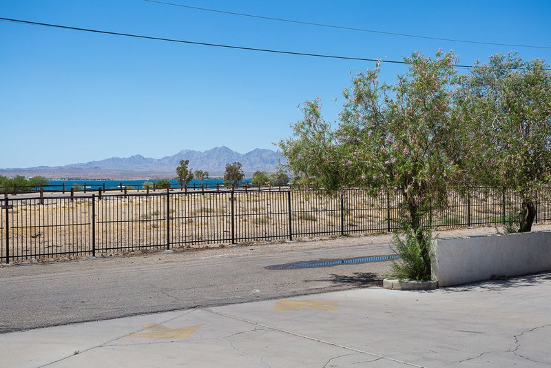 lakeside inn lake havasu city