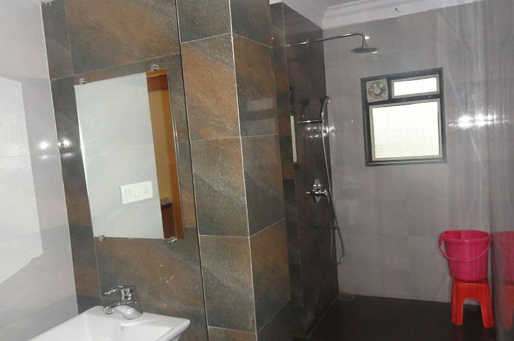 hotel riviera executive