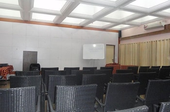 hotel riviera executive