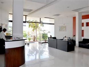 hotel riviera executive