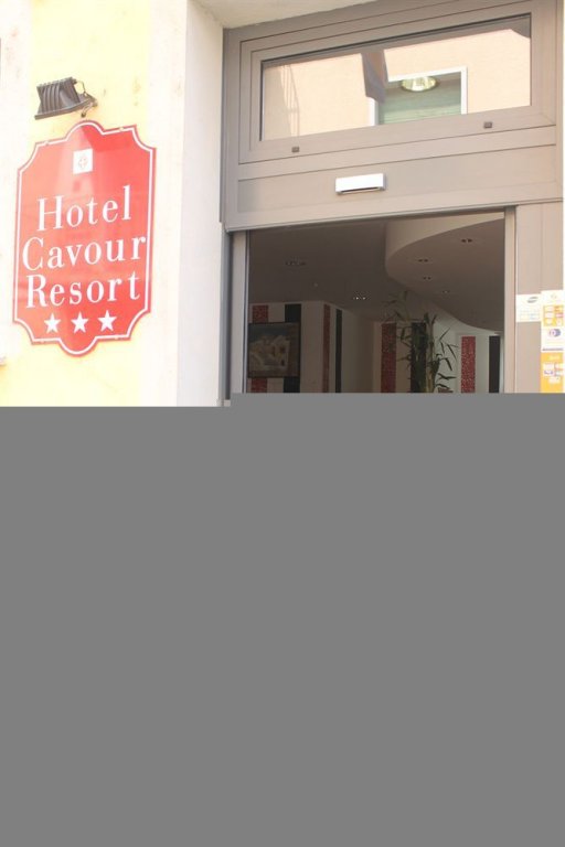 cavour resort