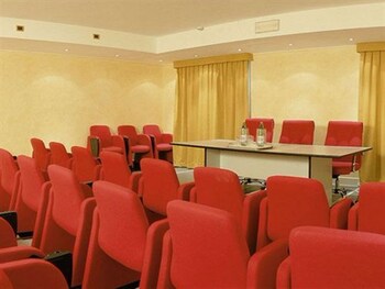 vips motel luxury accommodation and spa