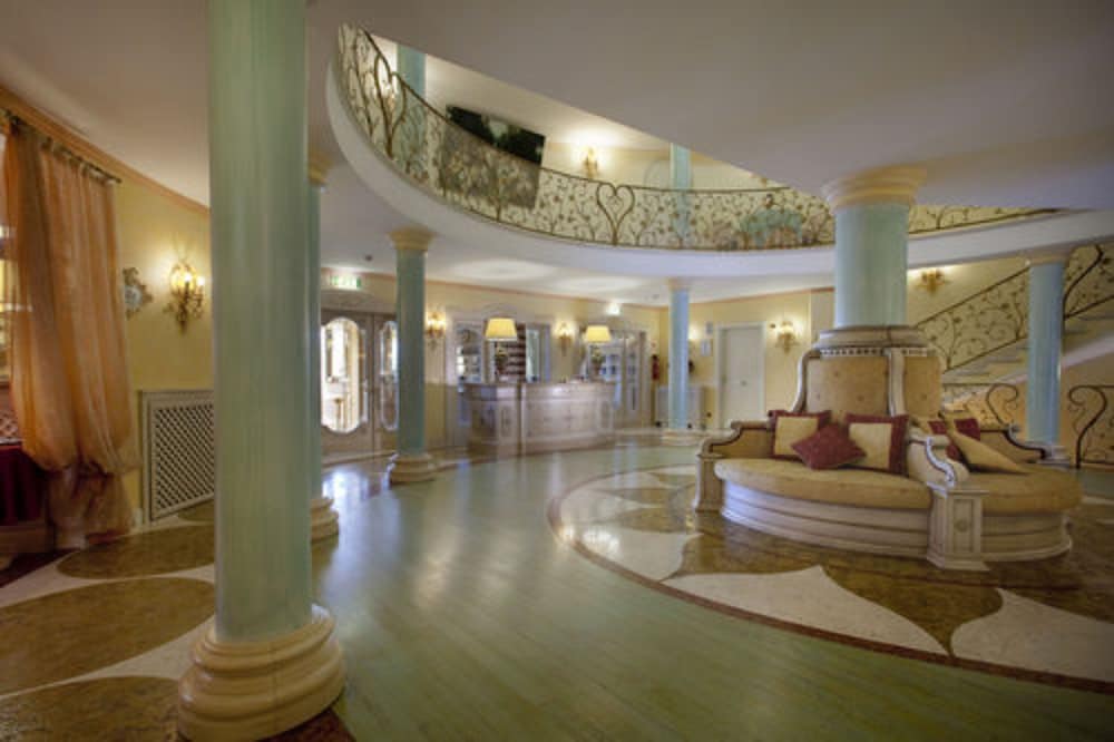 vips motel luxury accommodation and spa