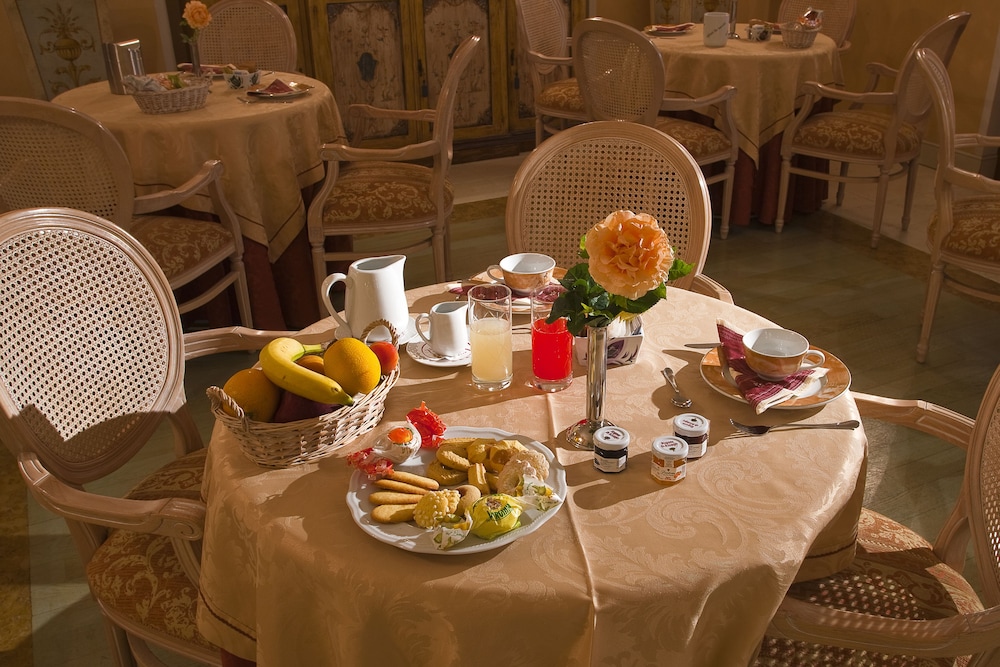 vips motel luxury accommodation and spa