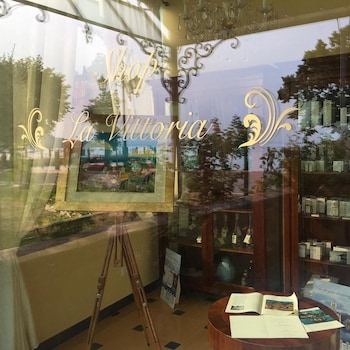 La Vittoria Boutique Hotel,Lake Garda>>Desenzano Del Garda,4 star