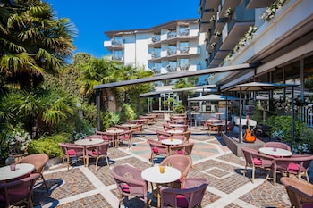 hotel continental tonelli hotels