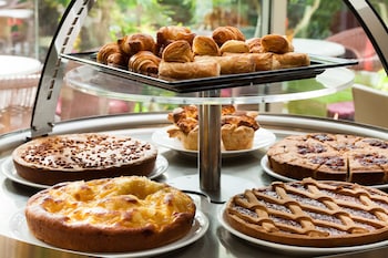 hotel continental tonelli hotels