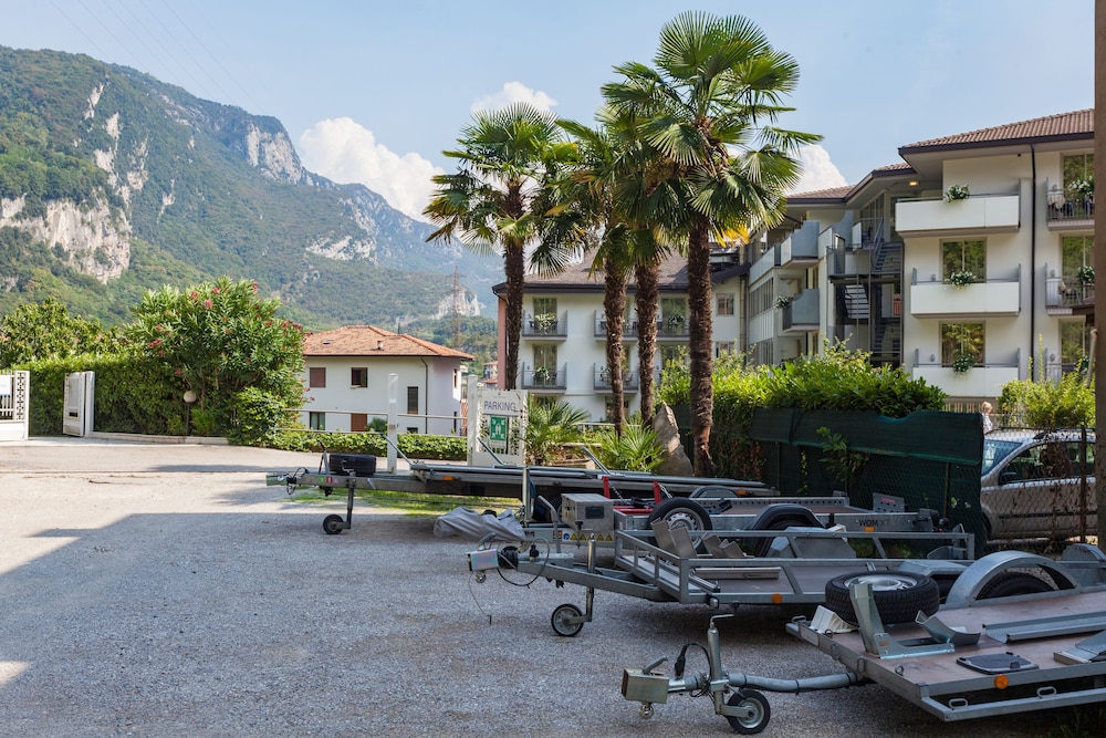 hotel continental tonelli hotels